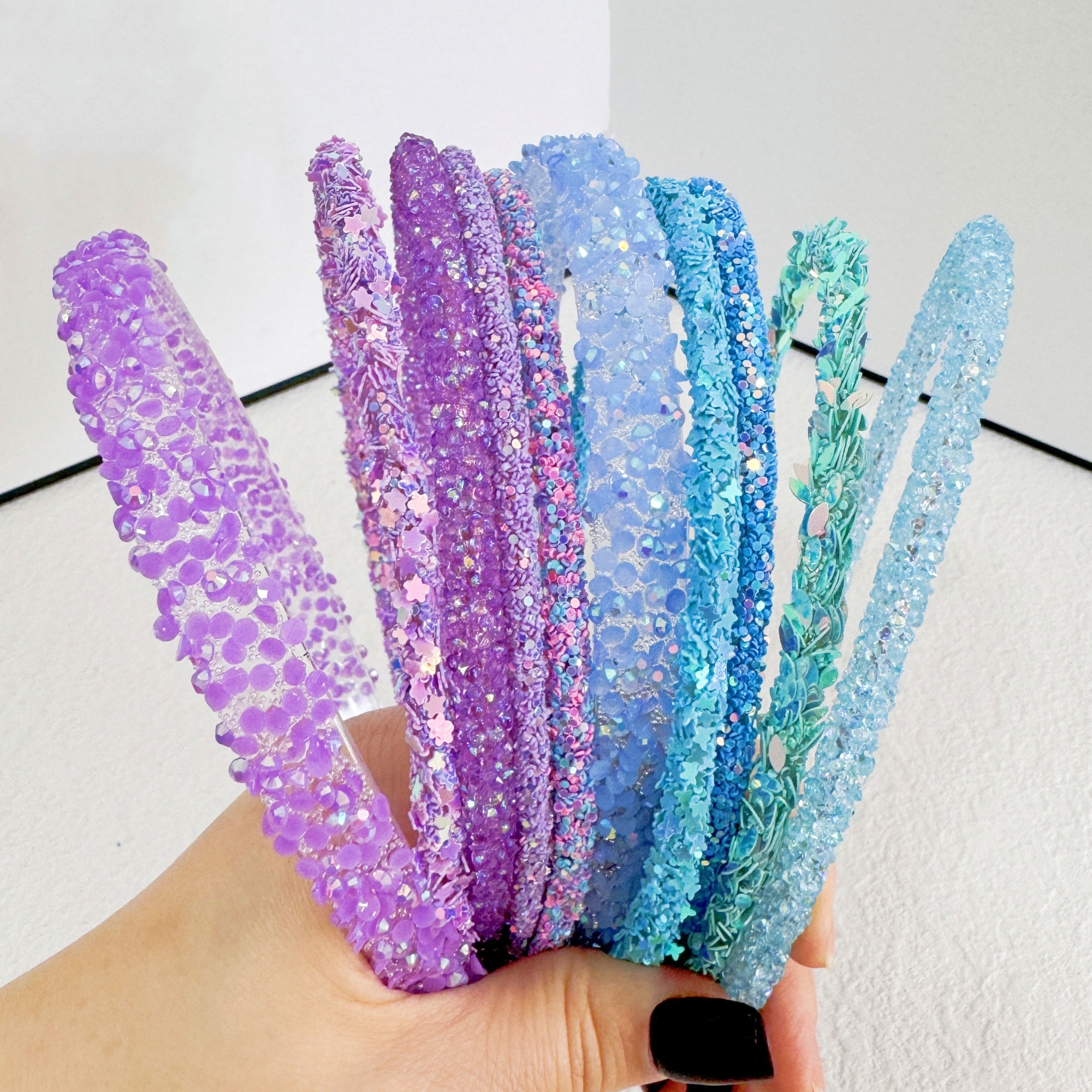5PCS Glitter Plastic Hairbands - Leatherwork Pony 评论和价格